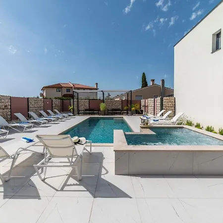 Apartment Pinna - Datul