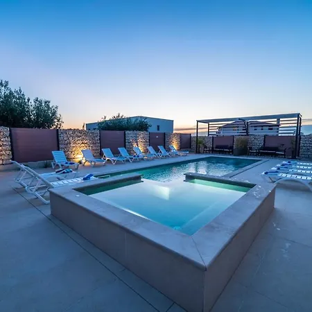 Apartment Pinna - Datul *