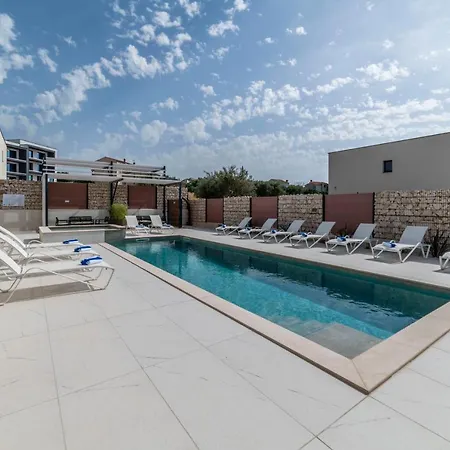 Appartement Pinna - Datul *