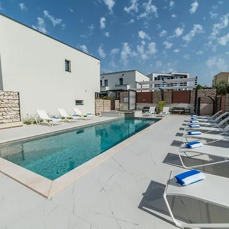 Pinna - Datul Appartement *